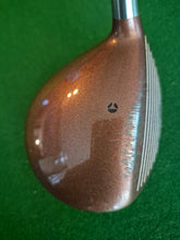 Load image into Gallery viewer, TaylorMade Titanium Bubble Shaft 5 Wood Regular Plus
