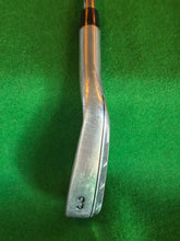 Load image into Gallery viewer, Callaway Razr X Tour 3 Iron Stiff
