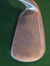 Load image into Gallery viewer, TaylorMade Burner 2.0 Irons 4 - PW Stiff
