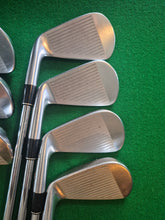 Load image into Gallery viewer, Srixon Z585 Irons 4 - PW Regular with New Grips
