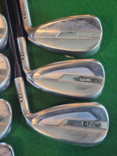 Load image into Gallery viewer, Ping G700 Irons 4 - PW Black Dot Regular
