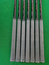 Load image into Gallery viewer, Ping G700 Irons 4 - PW Black Dot Regular
