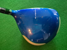 Load image into Gallery viewer, Cobra AMP Cell Driver 10.5° Adjustable loft Regular with Cover
