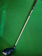 Load image into Gallery viewer, Cobra AMP Cell Driver 10.5° Adjustable loft Regular with Cover
