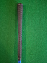 Load image into Gallery viewer, Cleveland Black Driver 10.5° Regular with Cover

