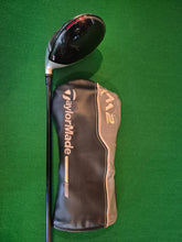 Load image into Gallery viewer, TaylorMade M4 Driver LH 10.5° Adjustable loft Stiff with Cover
