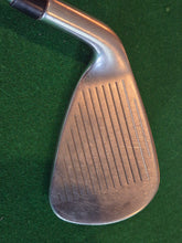 Load image into Gallery viewer, Callaway Razr X 9 Iron Stiff
