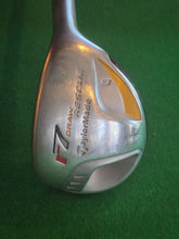Load image into Gallery viewer, TaylorMade R7 Draw Rescue 6 Hybrid 28° Stiff
