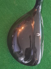 Load image into Gallery viewer, Cleveland Halo XL Hy-Wood 3+ Hybrid 17° Stiff with Cover
