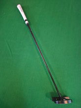 Load image into Gallery viewer, LAB Golf DF3 Putter 35" with Cover
