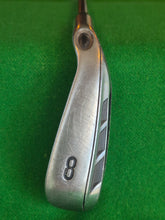 Load image into Gallery viewer, Callaway Razr X 8 Iron Uniflex
