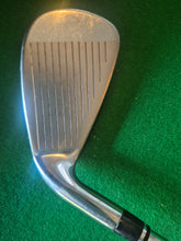 Load image into Gallery viewer, Wilson Staff D300 Irons 5 - SW Uniflex
