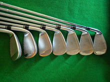 Load image into Gallery viewer, Wilson Staff D300 Irons 5 - SW Uniflex
