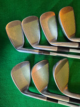 Load image into Gallery viewer, Mizuno Domino Irons 4 - SW (no 5 Iron) Regular
