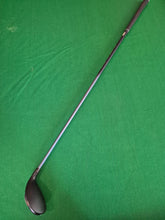 Load image into Gallery viewer, Ping G425 4 Hybrid 22° Adjustable Loft Soft Regular with Cover
