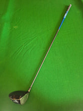 Load image into Gallery viewer, TaylorMade R9 Driver 9.5° Adjustable loft Senior with Cover and New Grip
