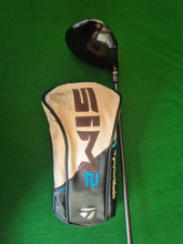 Load image into Gallery viewer, TaylorMade R9 Driver 9.5° Adjustable loft Senior with Cover and New Grip
