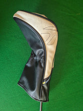 Load image into Gallery viewer, TaylorMade R9 Driver 9.5° Adjustable loft Senior with Cover and New Grip
