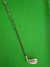 Load image into Gallery viewer, New Cleveland Launcher XL Halo 9 Iron 39° Regular
