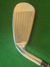 Load image into Gallery viewer, TaylorMade Burner SuperLaunch Irons 4 - SW Regular
