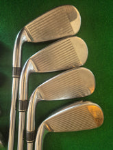 Load image into Gallery viewer, TaylorMade Burner SuperLaunch Irons 4 - SW Regular

