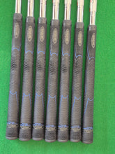 Load image into Gallery viewer, TaylorMade AeroBurner Irons 5 - SW Stiff
