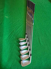 Load image into Gallery viewer, Callaway Apex Pro '16 Irons 5 - PW Regular+
