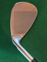 Load image into Gallery viewer, Ping G425 Sand Wedge Soft Regular Black Dot
