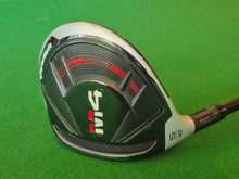 Load image into Gallery viewer, TaylorMade M4 5 Wood LH 18° Regular with Cover

