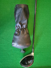 Load image into Gallery viewer, TaylorMade M4 5 Wood LH 18° Regular with Cover
