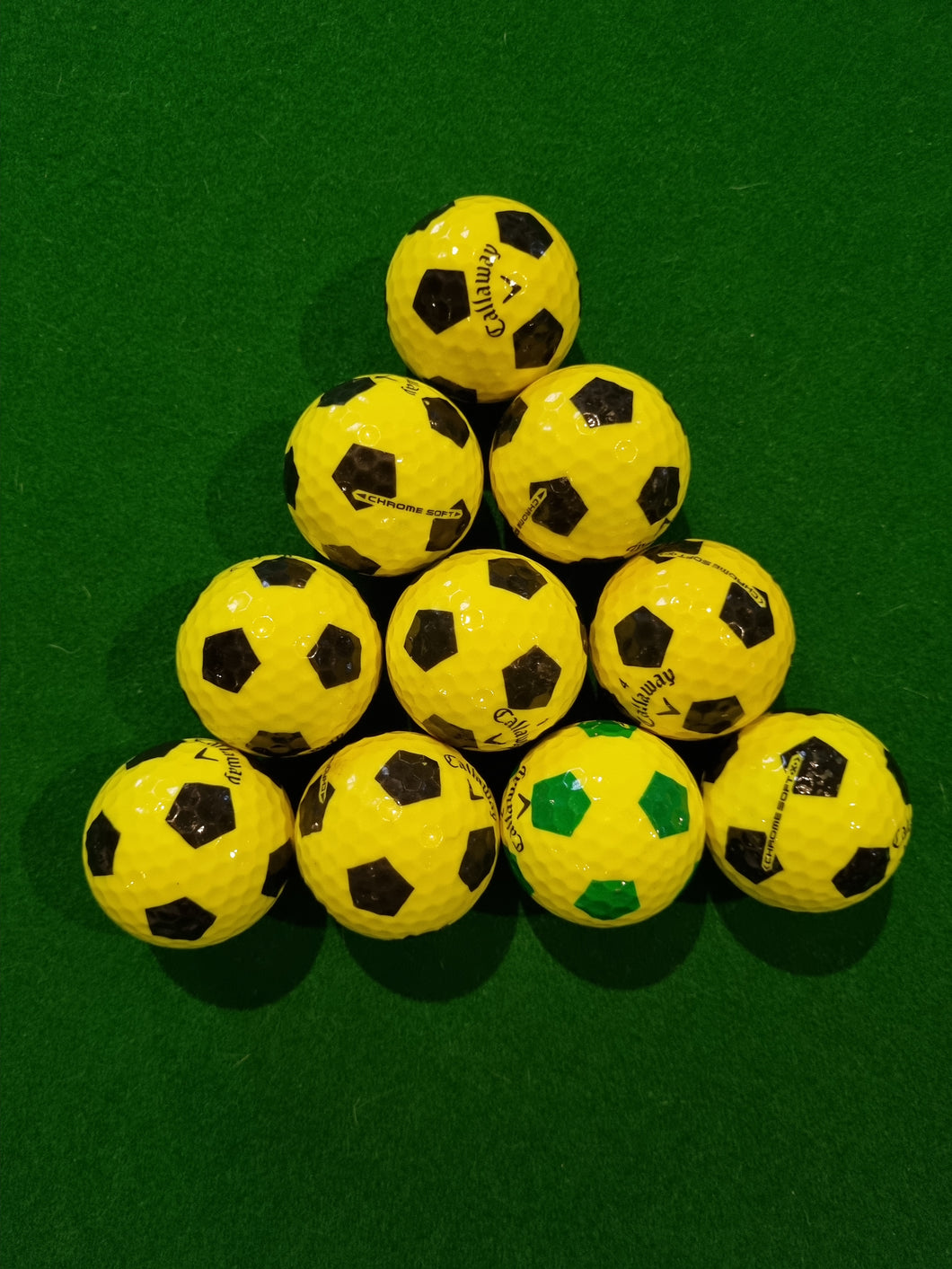 Callaway Truvis Chrome Soft Golf Balls - 10 balls per Pack